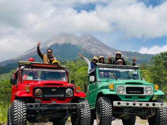 Merapi Sunrise Jeep & Jomblang Cave Tour